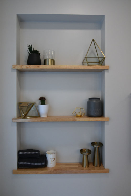 bathroom shelving picture